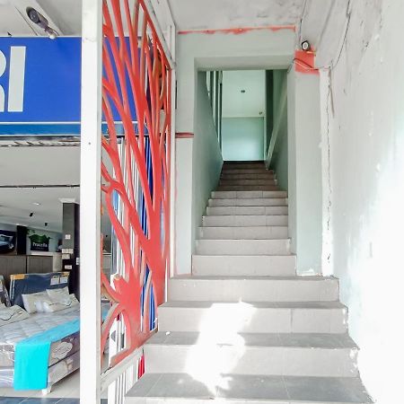 Reddoorz Syariah Near Q-Mall Banjarbaru Martapura  Eksteriør billede