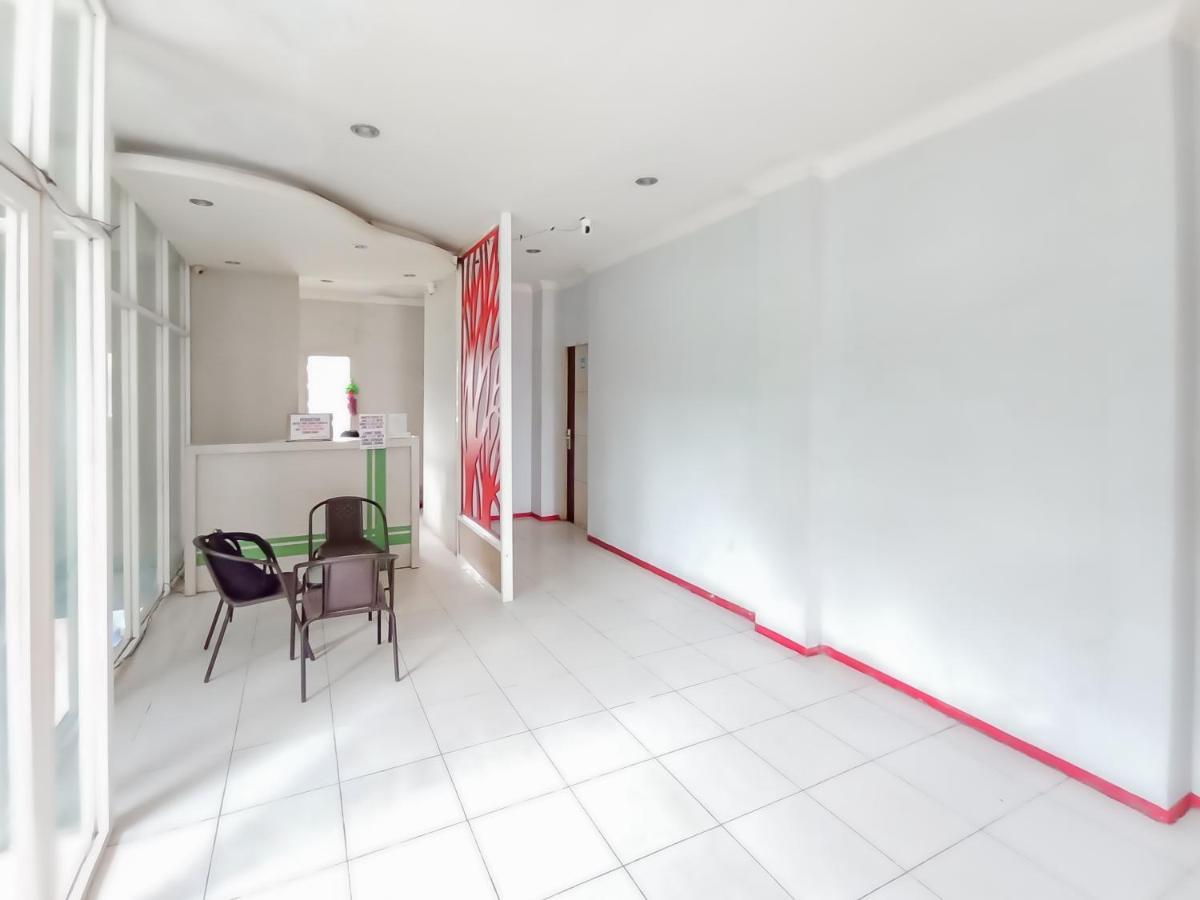 Reddoorz Syariah Near Q-Mall Banjarbaru Martapura  Eksteriør billede