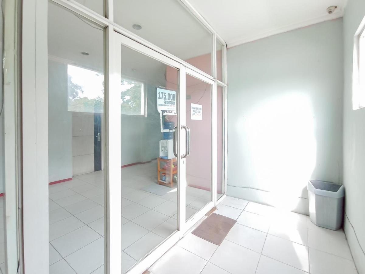 Reddoorz Syariah Near Q-Mall Banjarbaru Martapura  Eksteriør billede