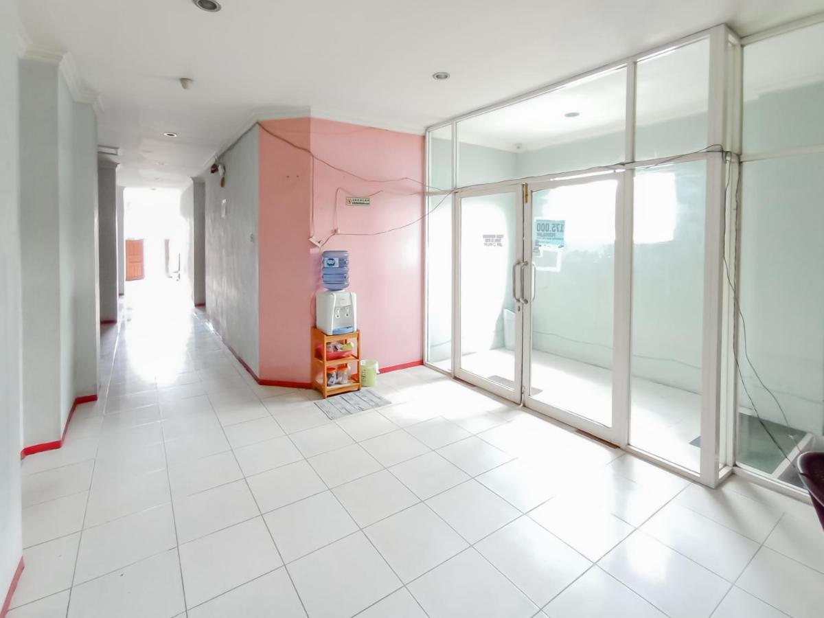 Reddoorz Syariah Near Q-Mall Banjarbaru Martapura  Eksteriør billede